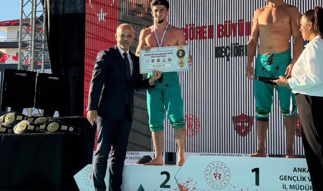 Afşin Belediye Başkanı Koray Kıraç, kardeş belediye Keçiören Belediyesi tarafından