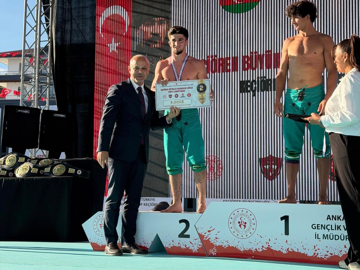 Afşin Belediye Başkanı Koray Kıraç, kardeş belediye Keçiören Belediyesi tarafından