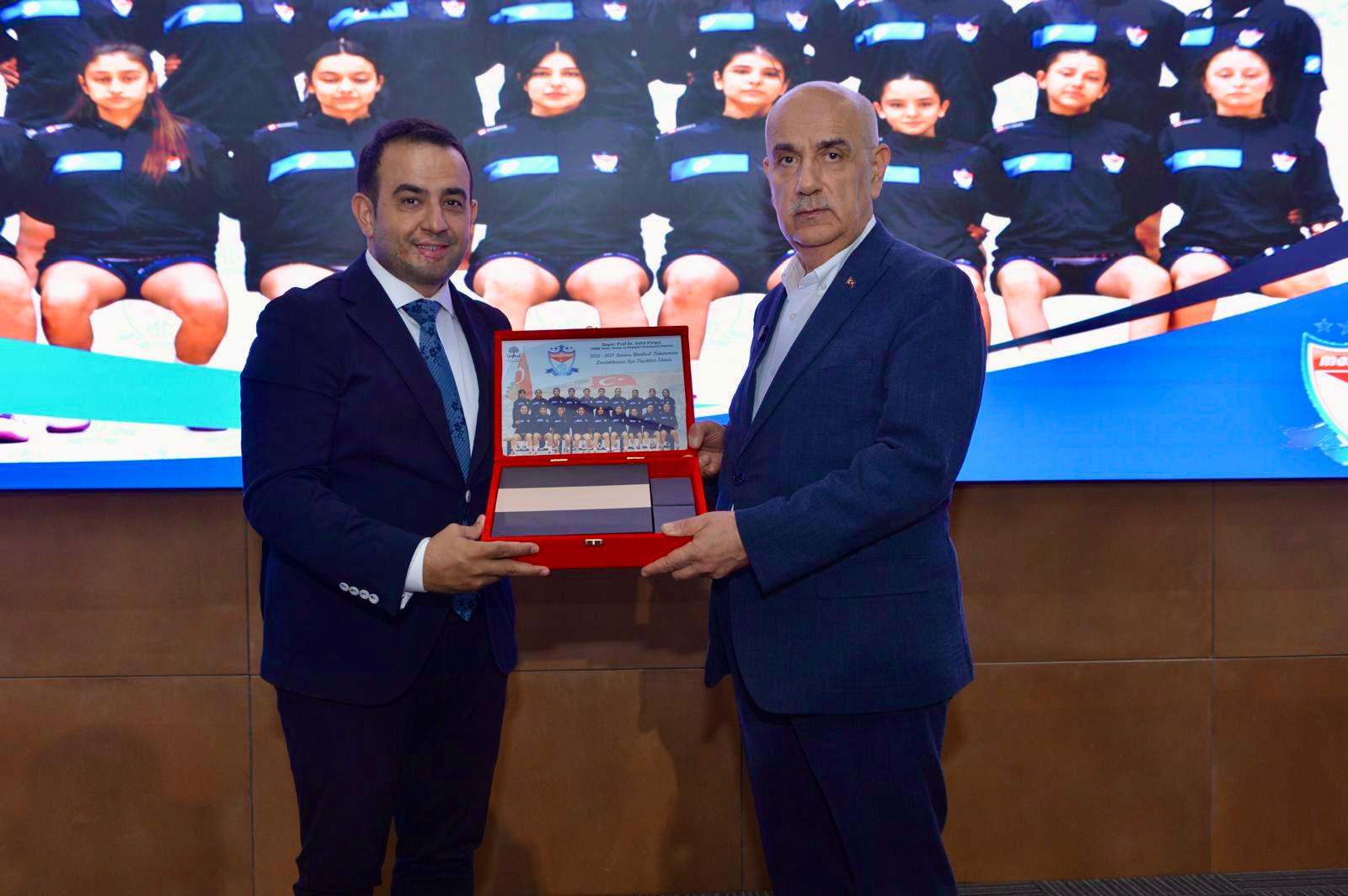 Kahramanmaraş’ı kadın hentbolunda 2. Lig’de temsil eden Maraşgücüspor Kadın Hentbol