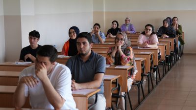 Büyükşehir Belediyesi, KPSS’ye hazırlanan 6 bin adaya sınav öncesi önemli
