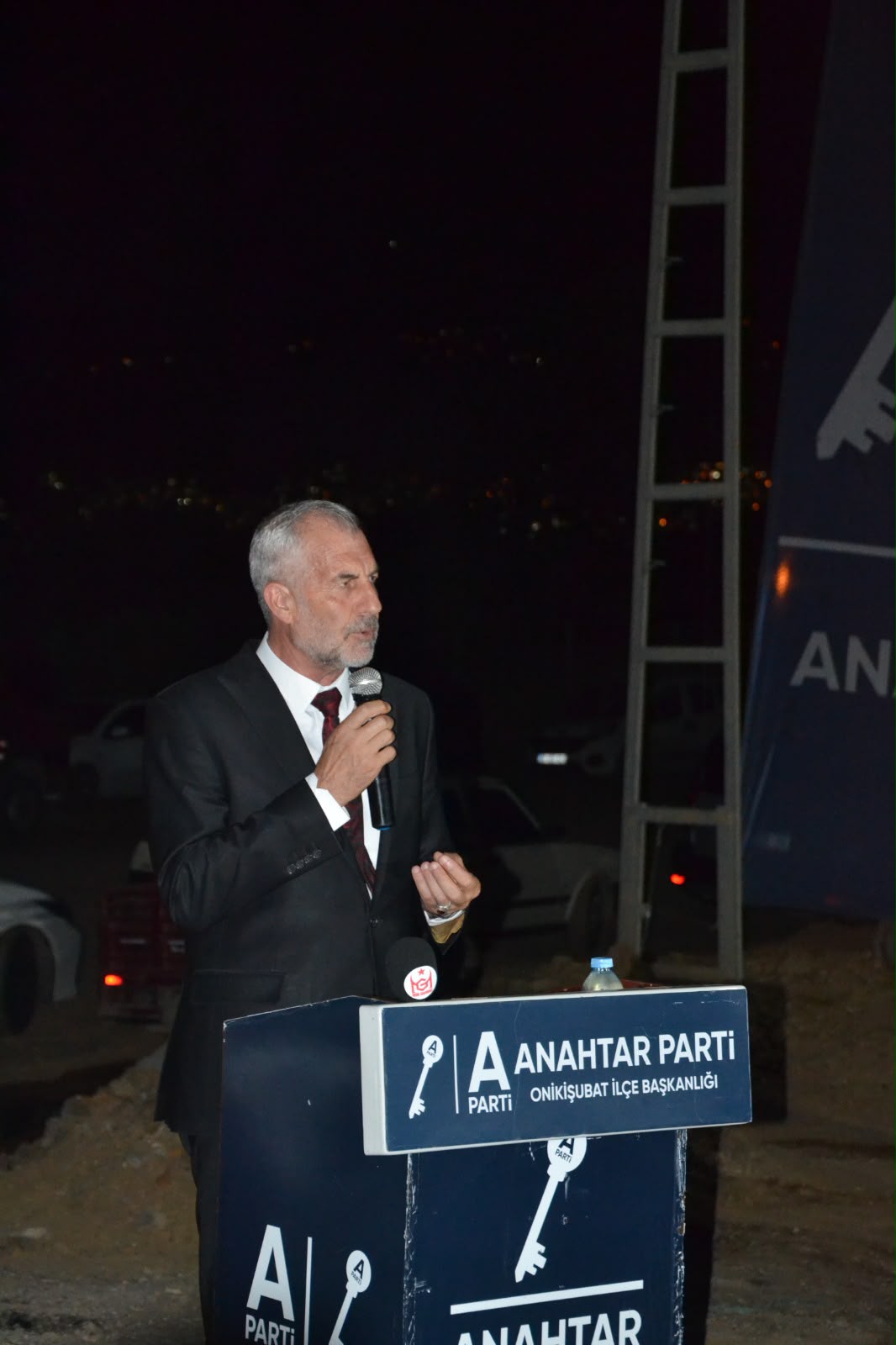 Anahtar Parti Kahramanmaraş İl Başkanı Fatin Rüştü Kayıran, Yeşilyurt Mahallesi’nde