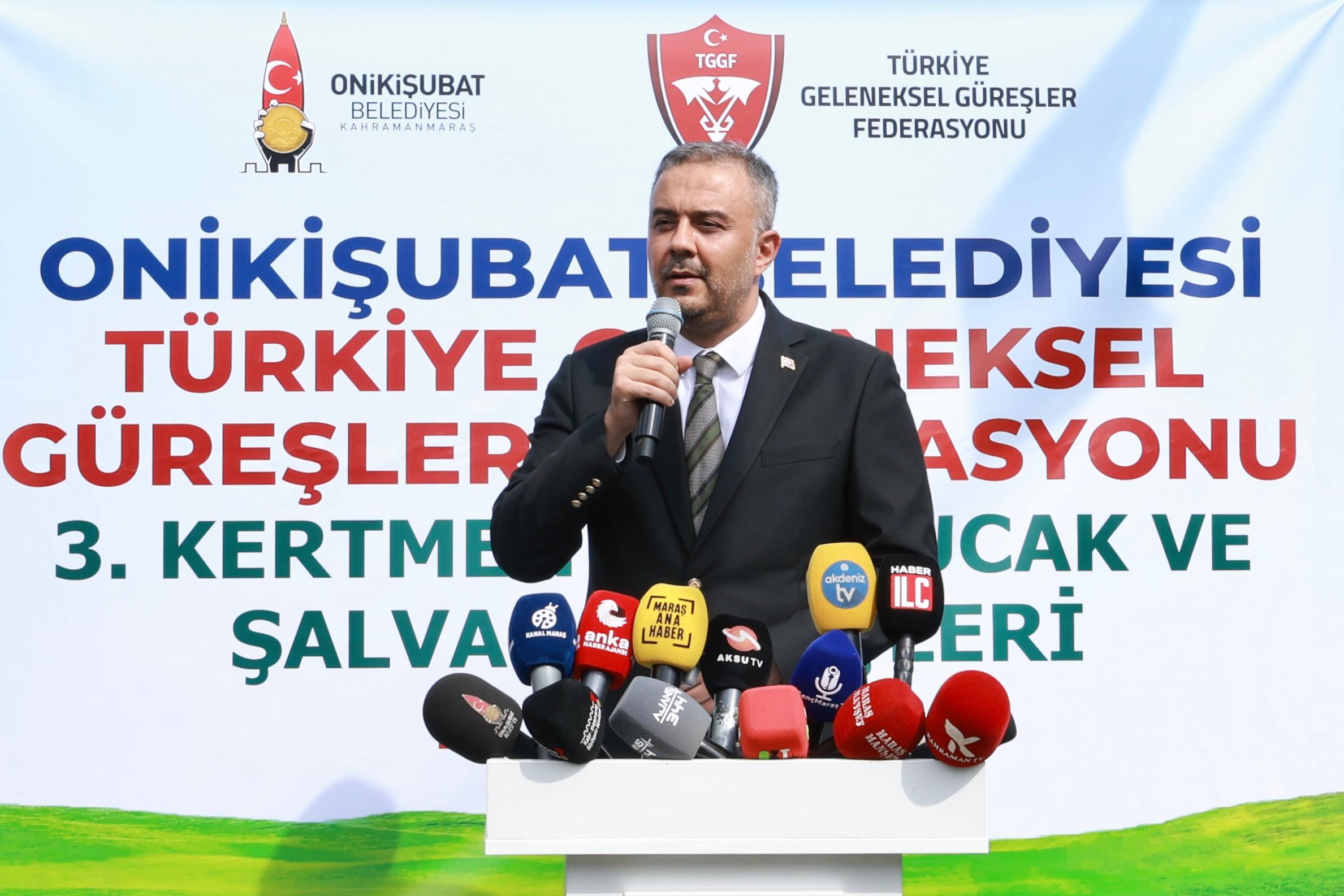 20 yıl sonra Kertmen’de kurulan er meydanının başpehlivanları belli oldu 3. Kertmen Karakucak ve Şalvar Güreşi Festivali, Onikişubat Belediyesi ve