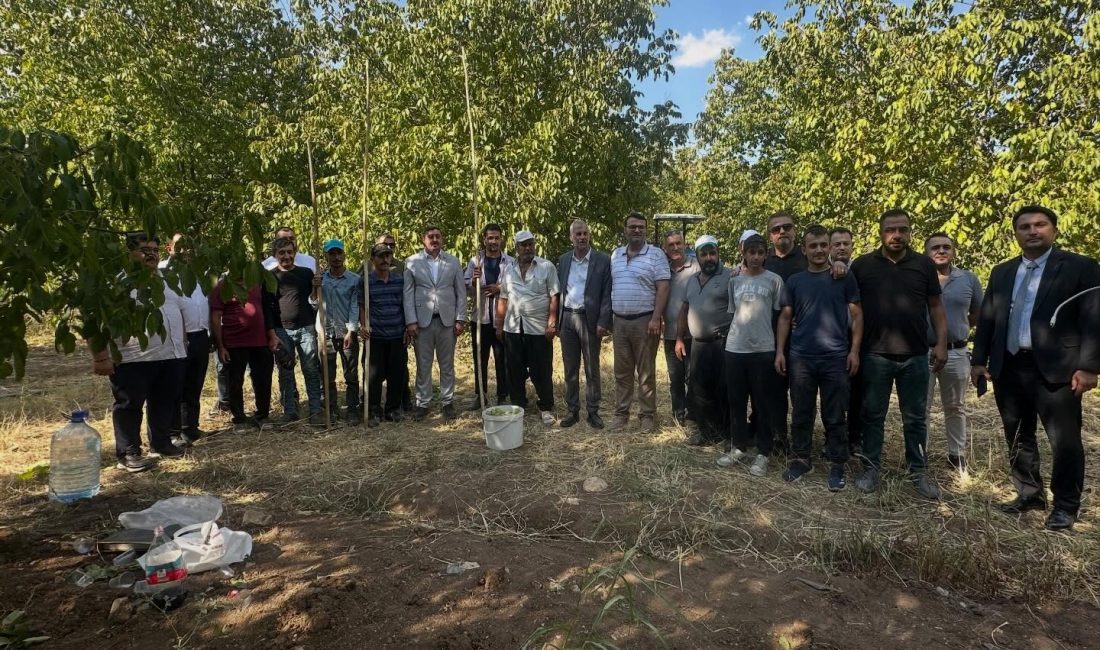 Anahtar Parti Dulkadiroğlu İlçe Başkanı Hacı Ahmet Sivri, Bertiz Kabasakal
