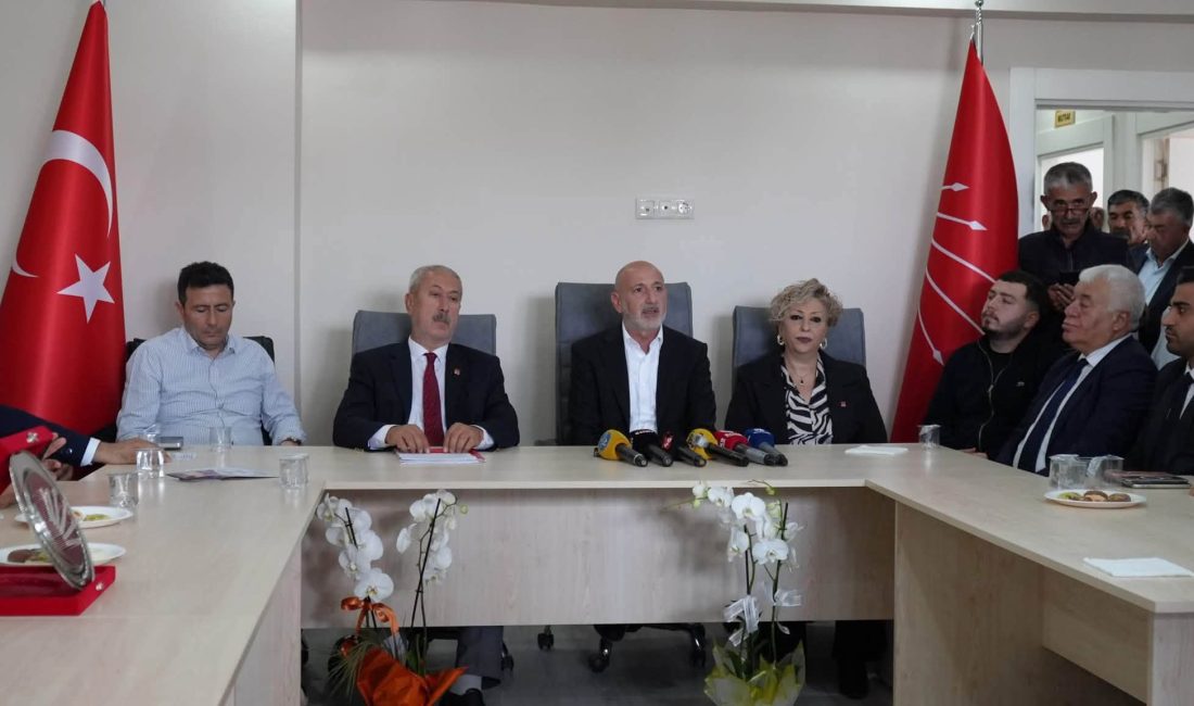 Cumhuriyet Halk Partisi (CHP) Kahramanmaraş İl Başkanı Esat Şengül, siyasetin