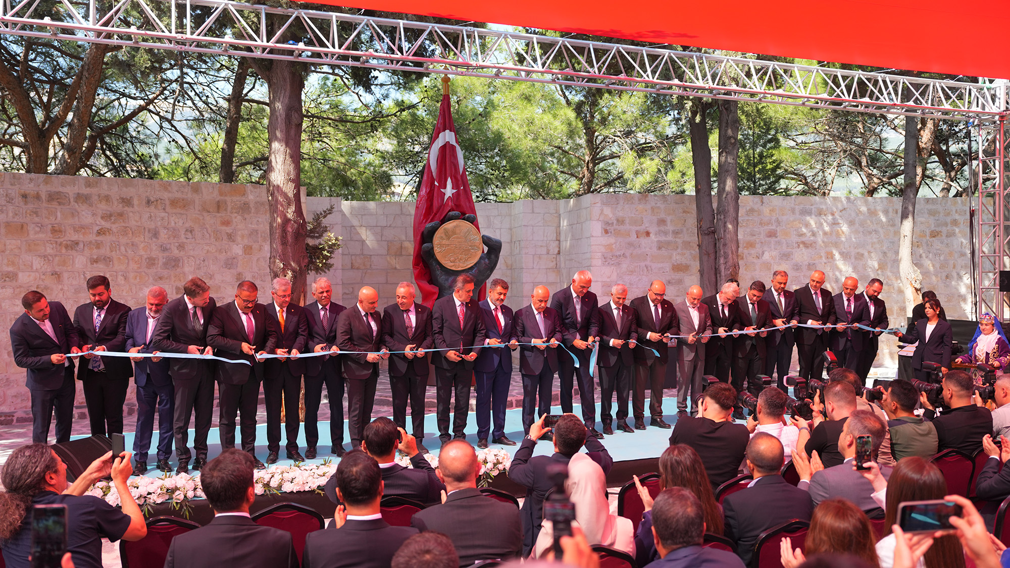 6 Şubat depremlerinde ağır hasar alan Kahramanmaraş Kalesi’nin kapsamlı restorasyon