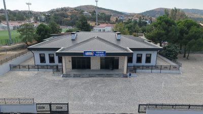 Büyükşehir’in Ferhuş Taziyeevi Hizmete Açılıyor Büyükşehir Belediyesi tarafından Karacasu Ferhuş Mahallesi’nde hayata geçirilen taziyeevi, 25
