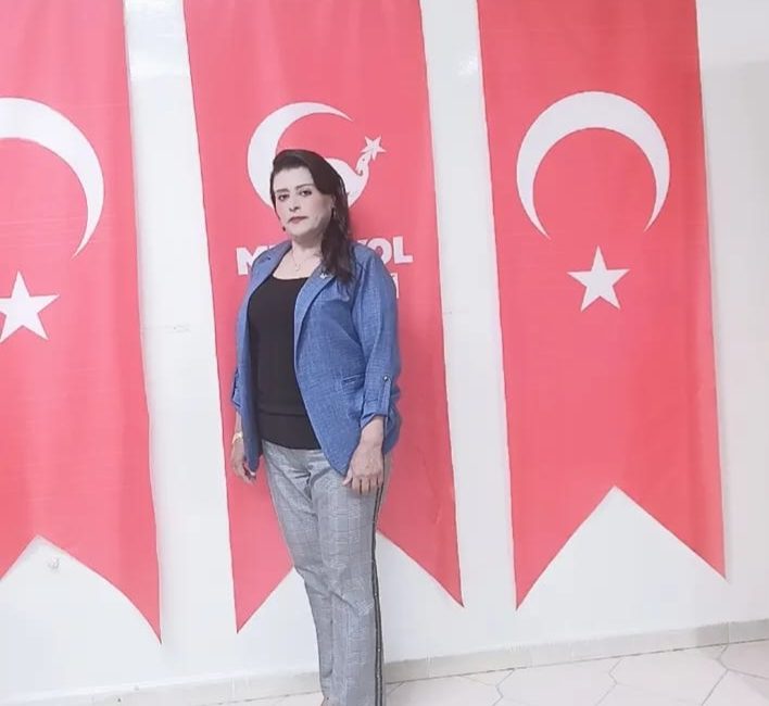 Milli Yol Partisi’nden Onikişubat’ta “Halk Buluşması” Daveti Milli Yol Partisi (MYP) Onikişubat Kadın Kolları Başkanı Fatma Güler,
