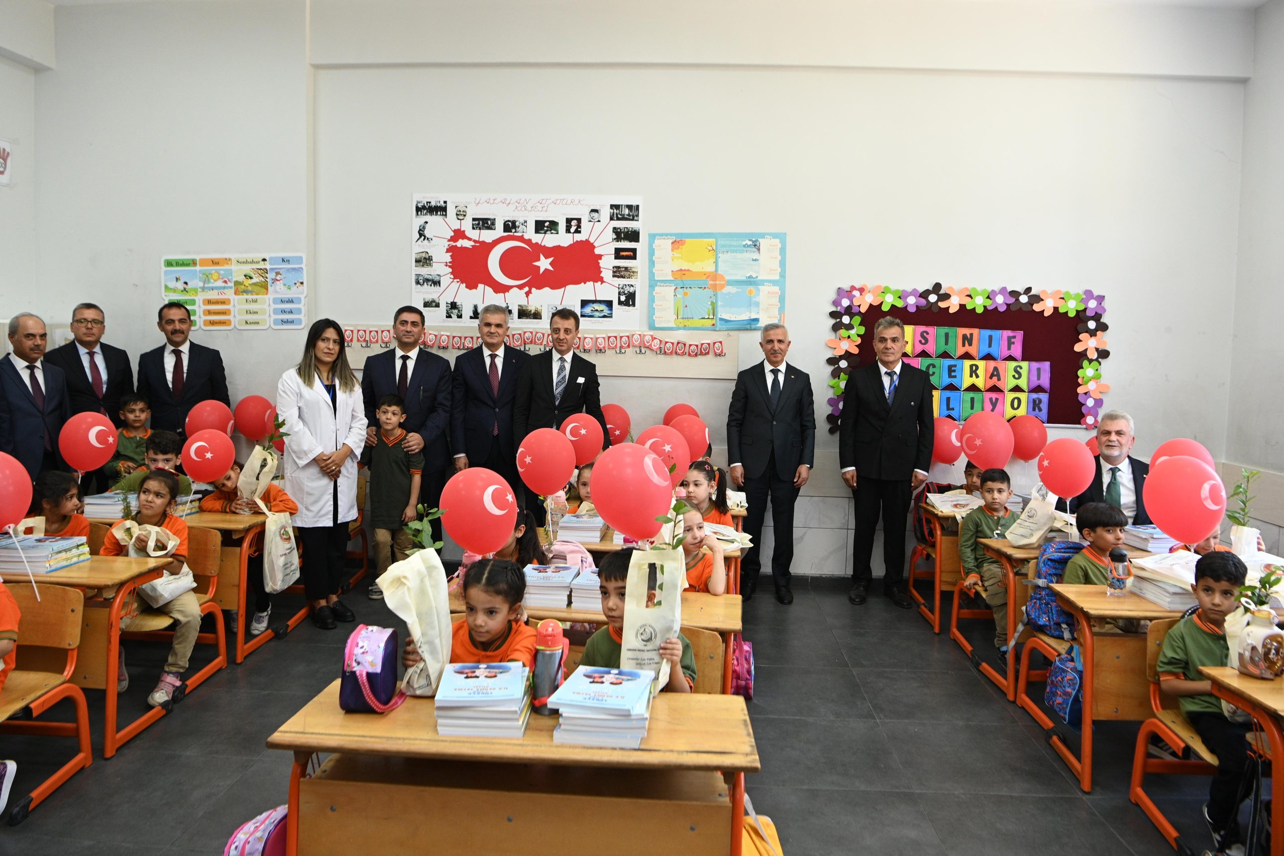 Büyükşehir Belediye Başkanı Fırat Görgel, Dulkadiroğlu Ziya Gökalp İlkokulu’nda düzenlenen