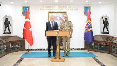 Başkan Görgel’den Gülecen, Kan ve Güler’e Ziyaret Büyükşehir Belediye Başkanı Fırat Görgel, Kahramanmaraş İl Jandarma Komutanı Tuğgeneral