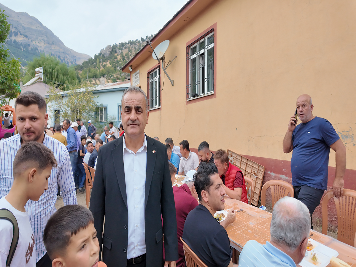 20 Yıl Sonra Kertmen’de Güreş Hasreti Sona Erdi: Kertmen Bugün Güreşin ve Kardeşliğin Adresiydi Teşekkürler Onikişubat Belediyesi, teşekkürler Kertmen! Bazı organizasyonlar vardır; sadece bir
