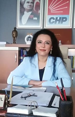 CHP Andırın İlçe Başkanlığına Ayşe Yaycıoğlu Atandı Cumhuriyet Halk Partisi’nde (CHP) Kahramanmaraş’ın Andırın ilçesinde boş bulunan ilçe
