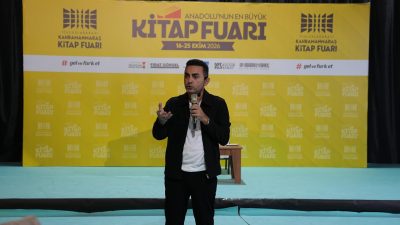 Büyükşehir Belediyesinin 11. Uluslararası Kitap Fuarı’nın üçüncü gününde okurlarla buluşan