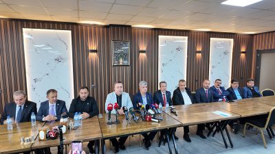 Yeniden Refah Partisi Kahramanmaraş İl Başkanı Muhammed Aydoğar, belediye başkanlarının