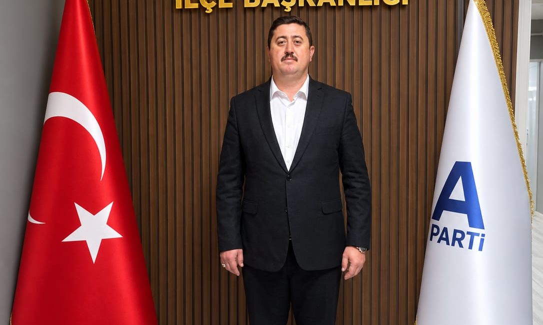 Anahtar Parti Dulkadiroğlu İlçe Başkanı Hacı Ahmet Sivri, partisinin kuruluşunun