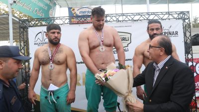Kahramanmaraş’ın geleneksel spor kültürünü yaşatan 15. Bertiz Baydemirli Geleneksel Kısa