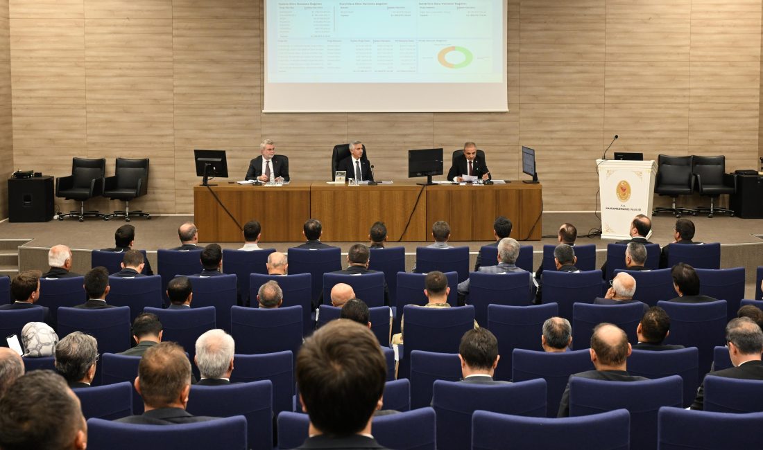 Başkan Görgel İl Koordinasyon Toplantısına Katıldı Vali Mükerrem Ünlüer başkanlığında gerçekleştirilen İl Koordinasyon Kurulu Toplantısı’na katılan