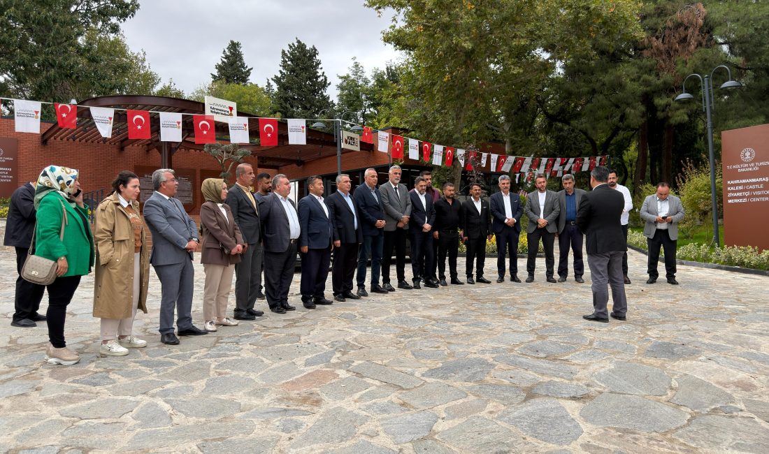 Büyükşehir Belediyesi tarafından Kahramanmaraş Kalesi’nde düzenlenen programda muhtarlar, tarihçi yazar