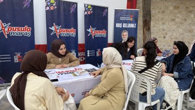 Büyükşehir Belediyesinin gençlik markası Pusula Maraş tarafından Kahramanmaraş Kalesi’nde düzenlenen