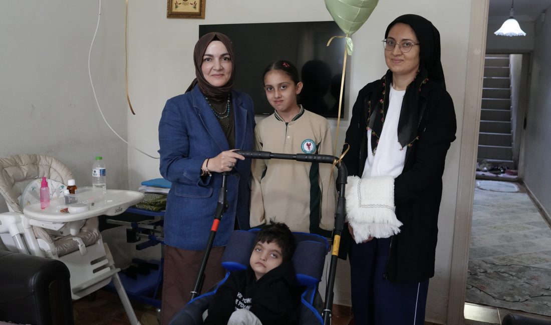 Büyükşehir’den Serebral Palsi Hastaları ve Ailelerine Anlamlı Destek Büyükşehir Belediyesi, Dünya Serebral Palsi Farkındalık Günü’nde özel gereksinimli bireyleri