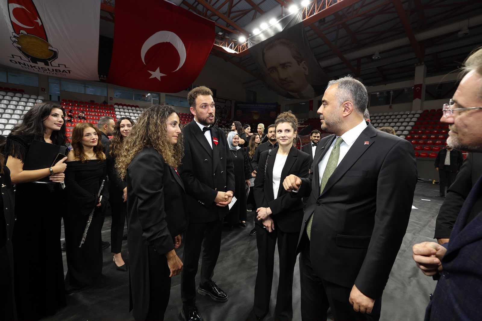 Onikişubat Belediyesi ev sahipliğinde düzenlenen “Cumhuriyet’in 1000 Sesi” konseri, bu