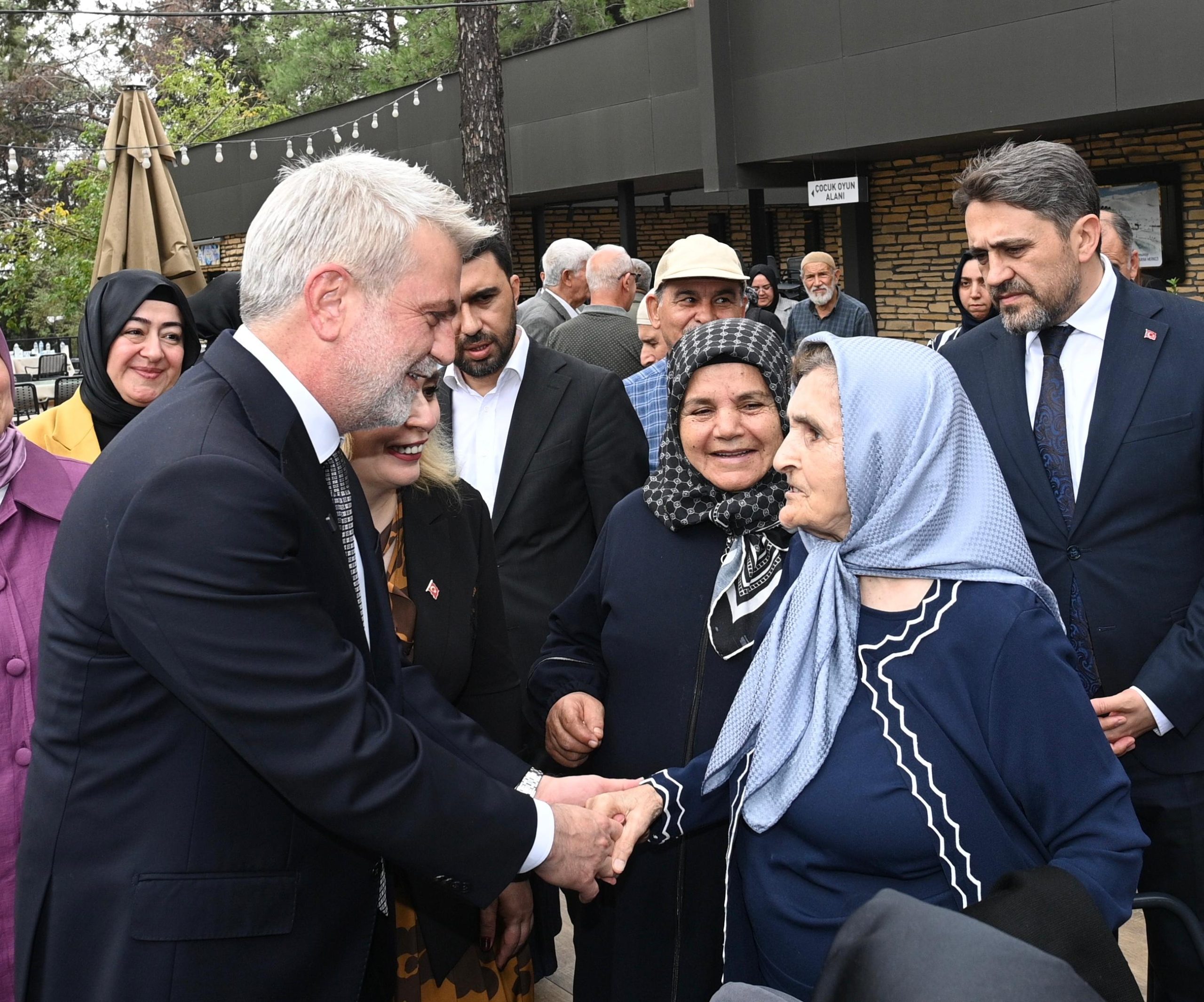 1 Ekim Dünya Yaşlılar Günü dolayısıyla Çamlıca Restoran ve Sosyal